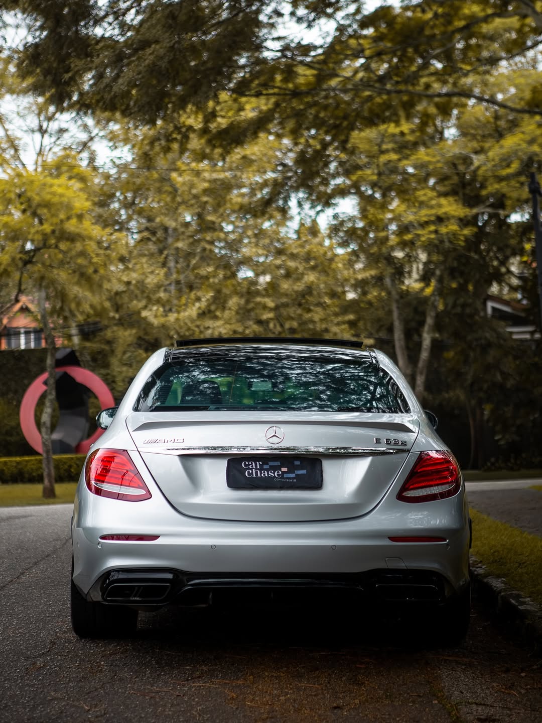 MERCEDES-BENZ E63S AMG - Imagem 9