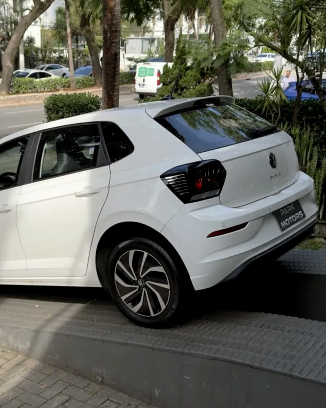 VOLKSWAGEN POLO HIGHLINE - Imagem 7