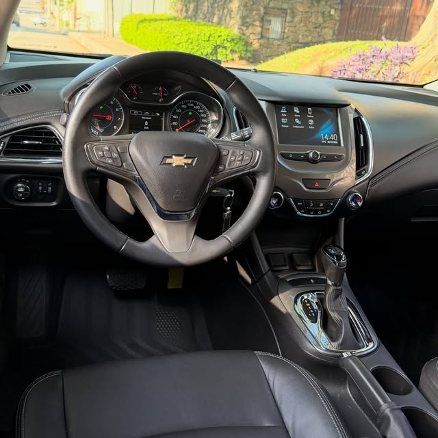 CHEVROLET CRUZE SPORT LT 1.4 TURBO - Imagem 8
