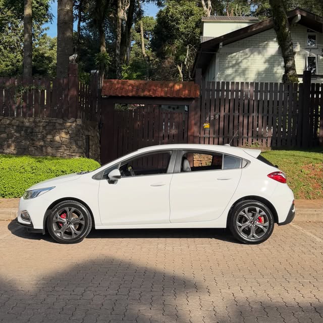 CHEVROLET CRUZE SPORT LT 1.4 TURBO - Imagem 9