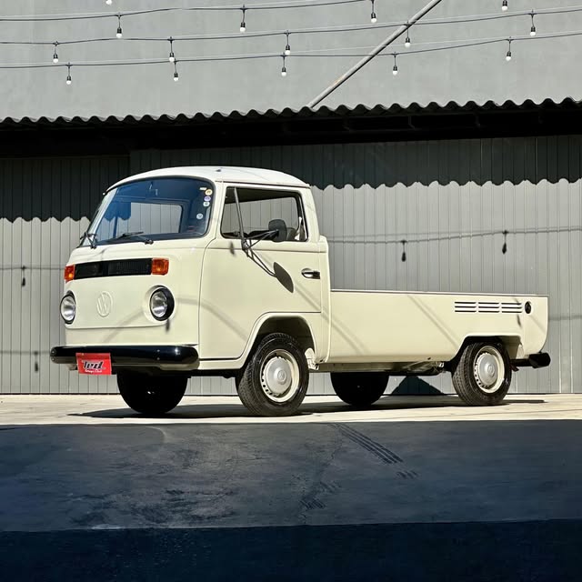 VOLKSWAGEN KOMBI PICKUP - Imagem 2
