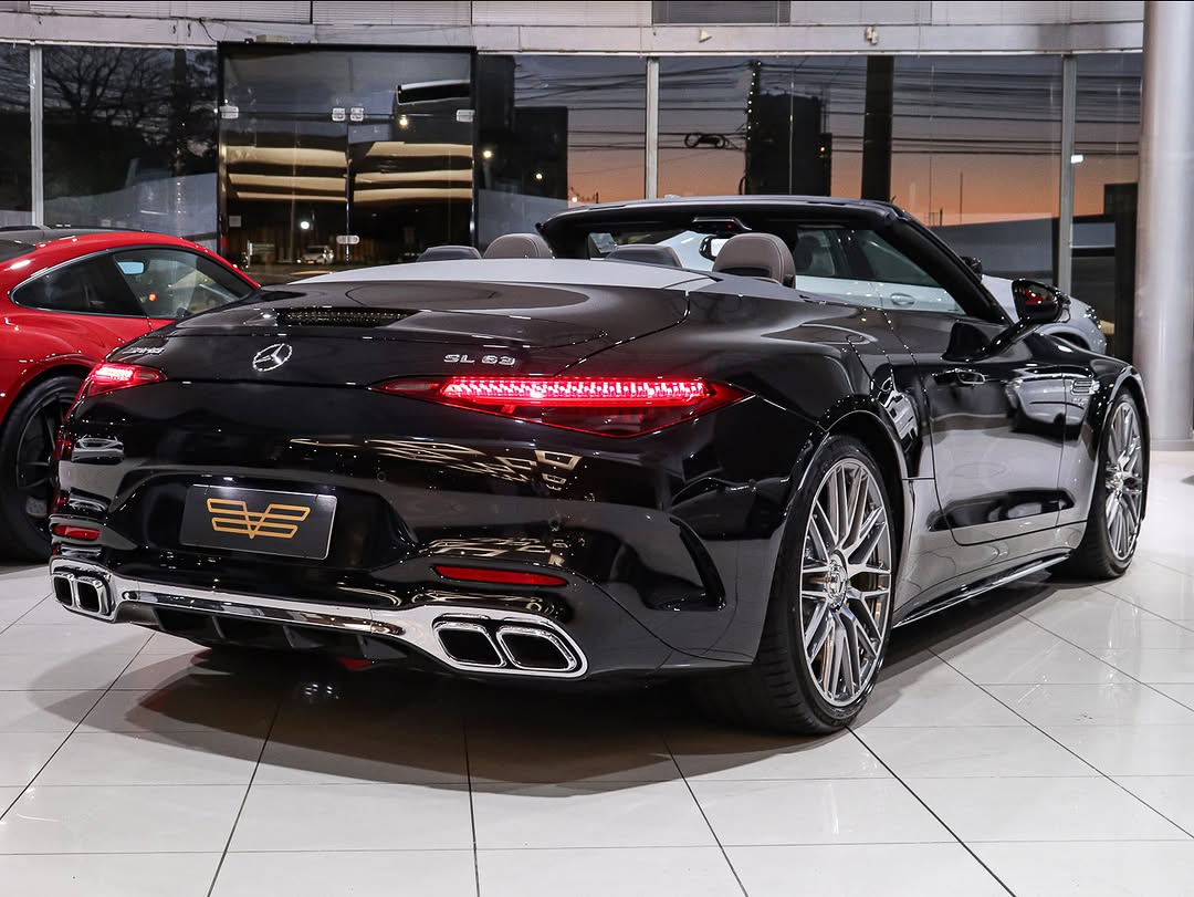 MERCEDES-BENZ SL 63 AMG - Imagem 4