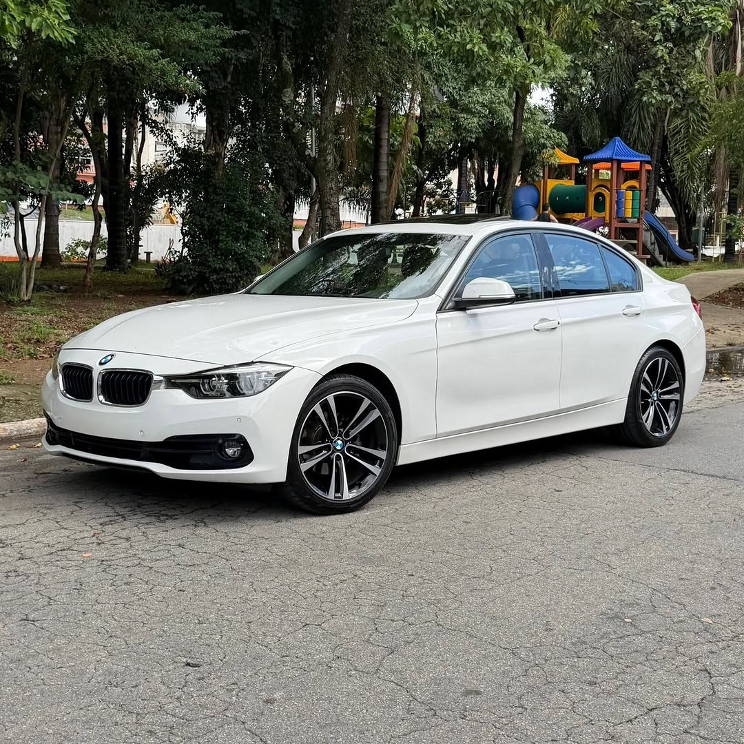 BMW 320I SPORT GP PLUS - Imagem 2