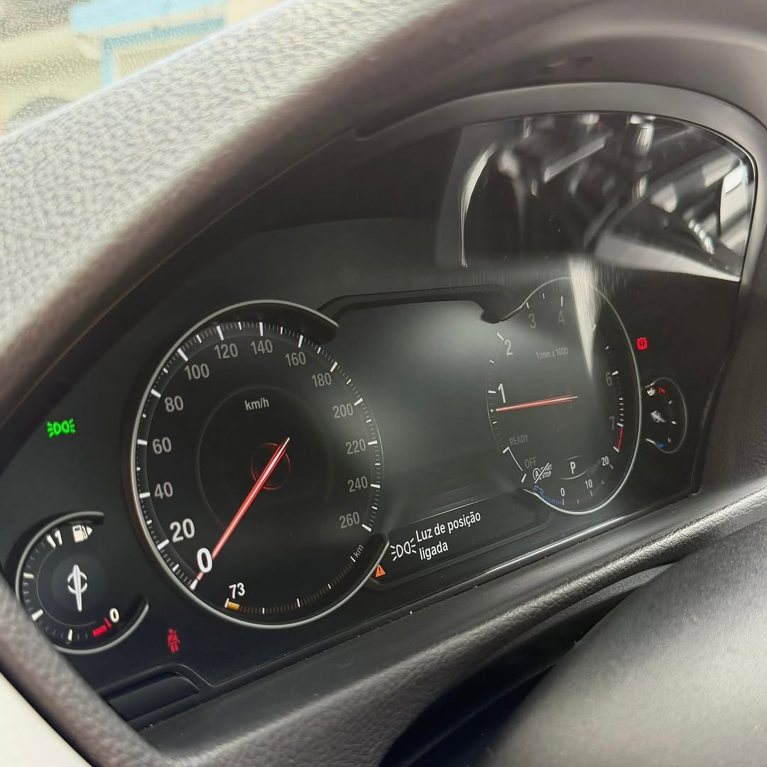 BMW 320I SPORT GP PLUS - Imagem 10