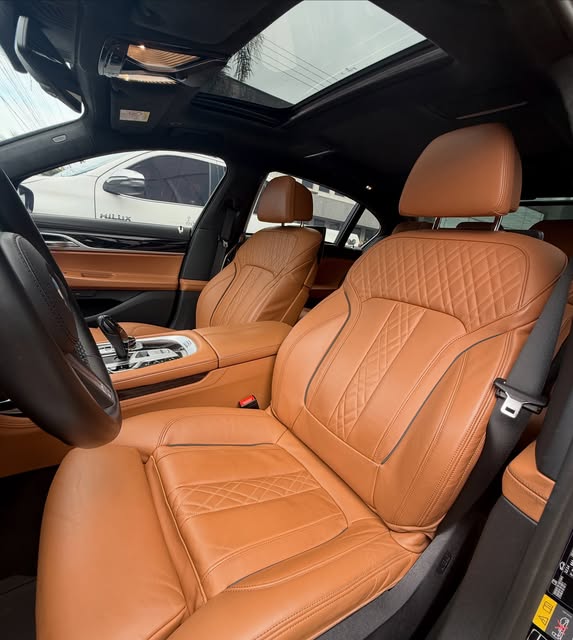 BMW 745LE M SPORT - Imagem 2