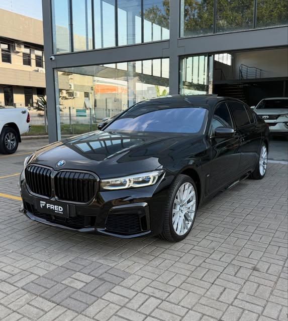 BMW 745LE M SPORT - Imagem 6