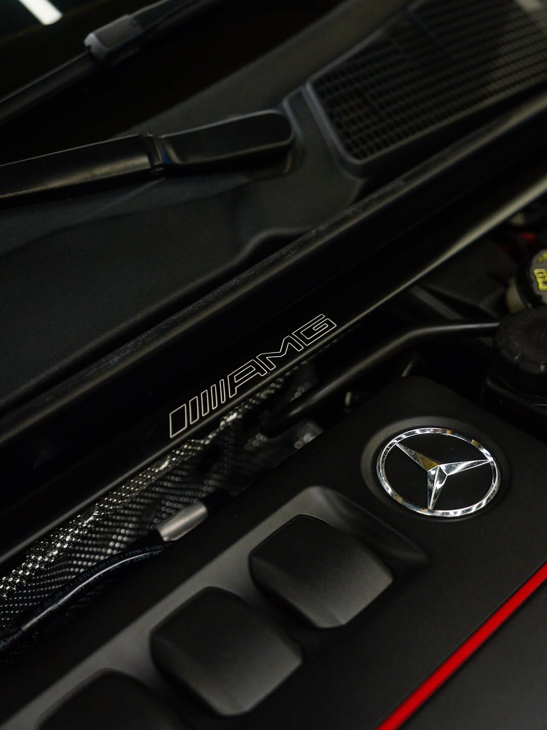 MERCEDES-BENZ CLA 35 AMG - Imagem 18