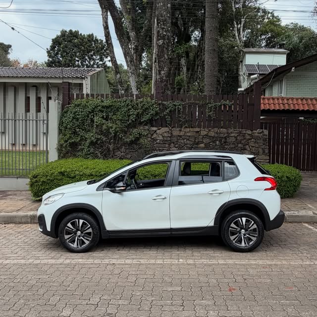 PEUGEOT 2008 GRIFFE - Imagem 2