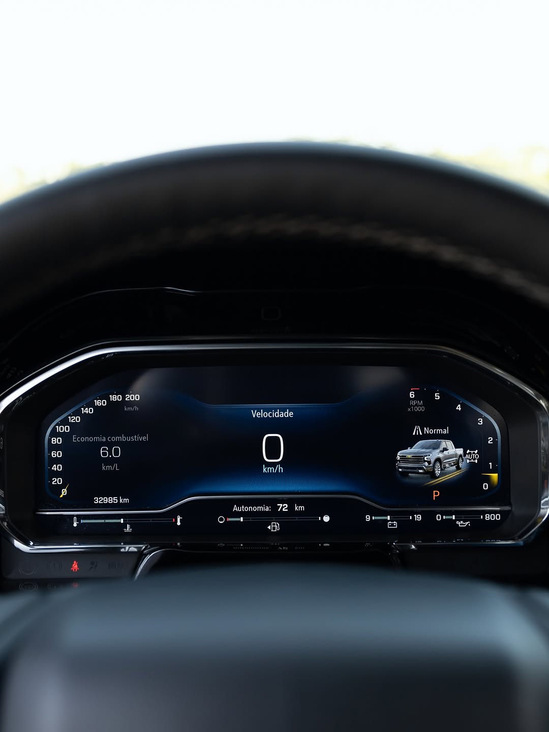CHEVROLET SILVERADO HIGH COUNTRY - Imagem 12