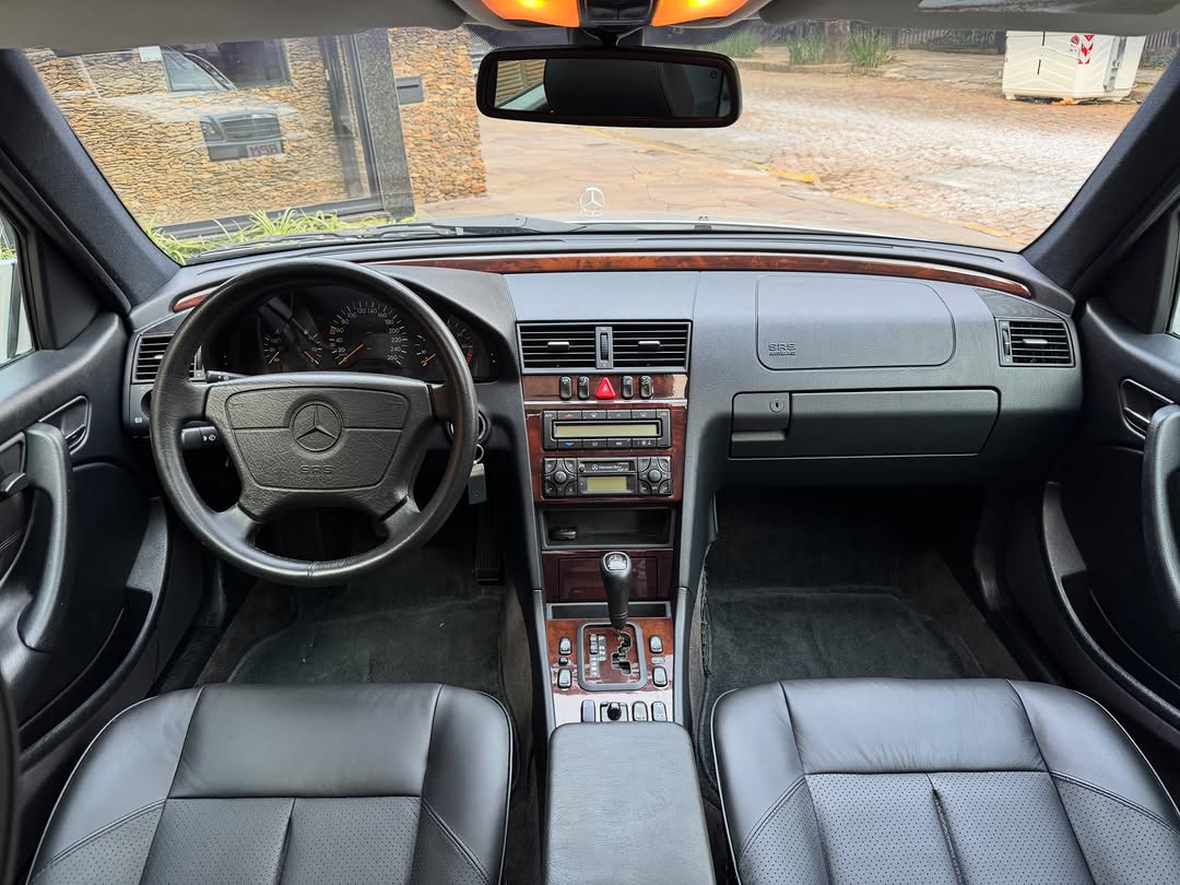 MERCEDES-BENZ C280 ELEGANCE - Imagem 10