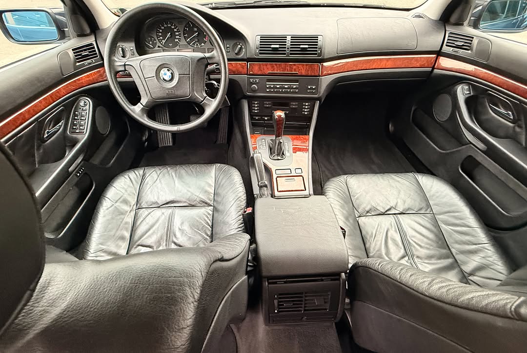 BMW 528I - Imagem 7