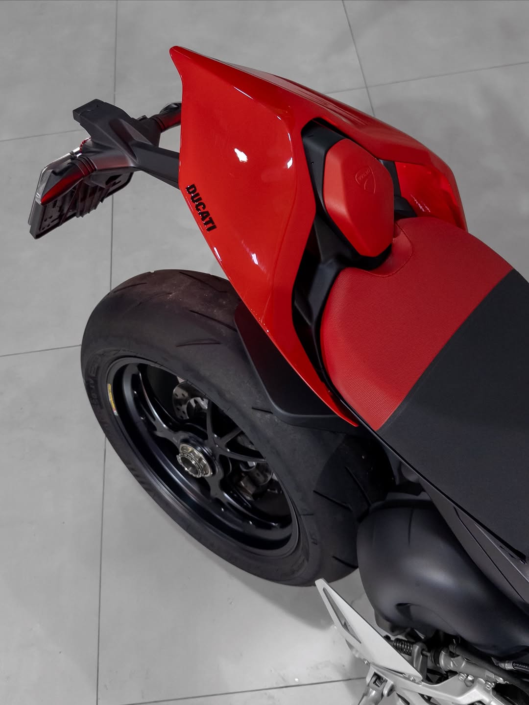 DUCATI STREETFIGHTER V4 V4 S - Imagem 8