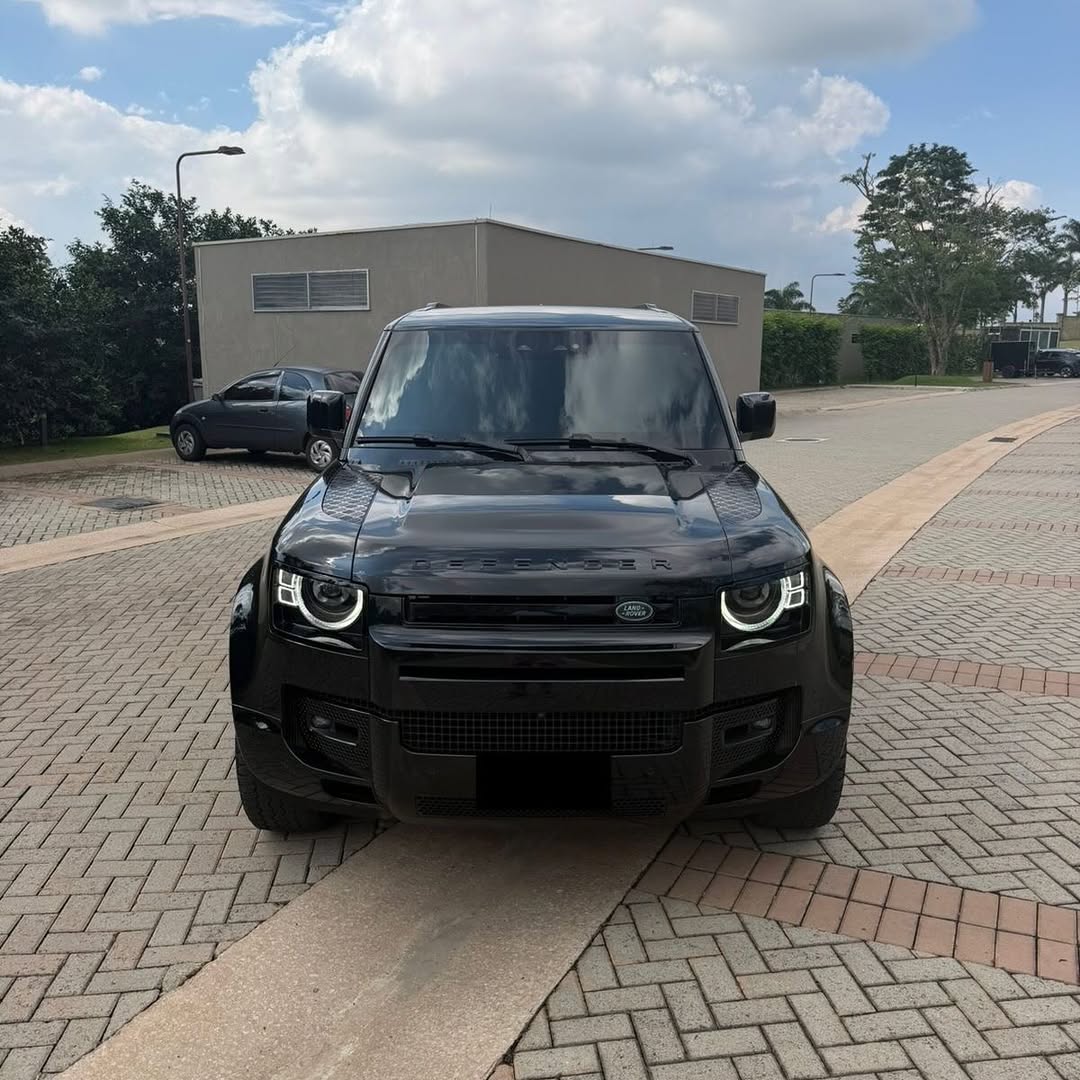 LAND ROVER DEFENDER HSE D350 X-DYNAMIC MHEV - Imagem 2