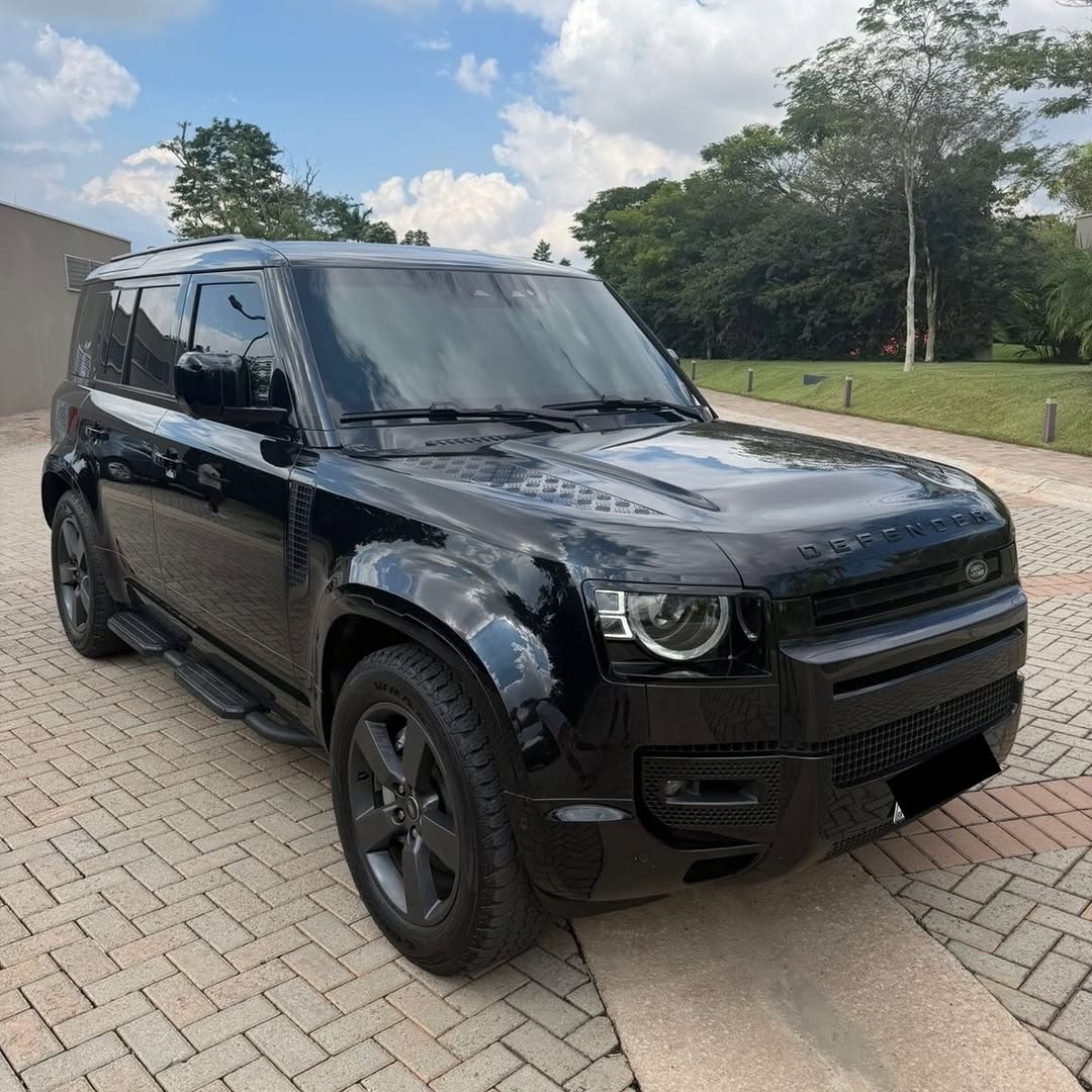 LAND ROVER DEFENDER HSE D350 X-DYNAMIC MHEV - Imagem 3
