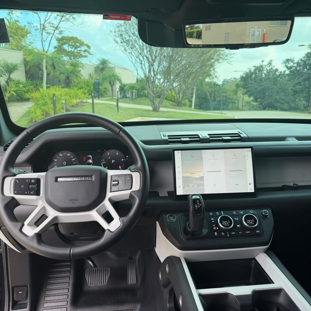 LAND ROVER DEFENDER HSE D350 X-DYNAMIC MHEV - Imagem 7