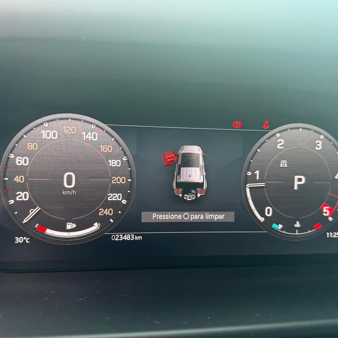 LAND ROVER DEFENDER HSE D350 X-DYNAMIC MHEV - Imagem 10