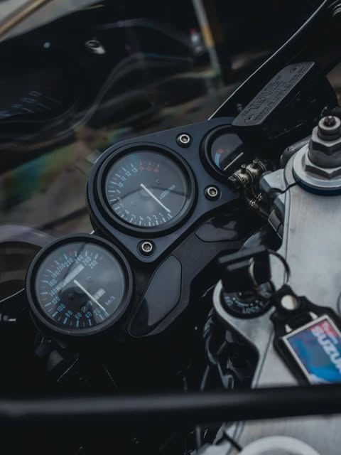 SUZUKI GSX-R 750 SP - Imagem 12
