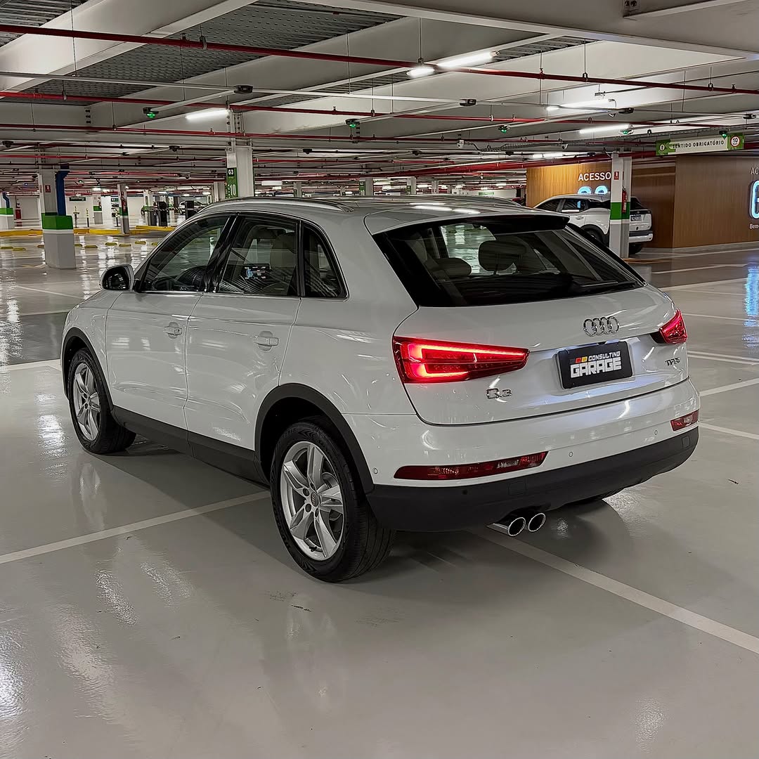 AUDI Q3 AMBIENTE PLUS - Imagem 3