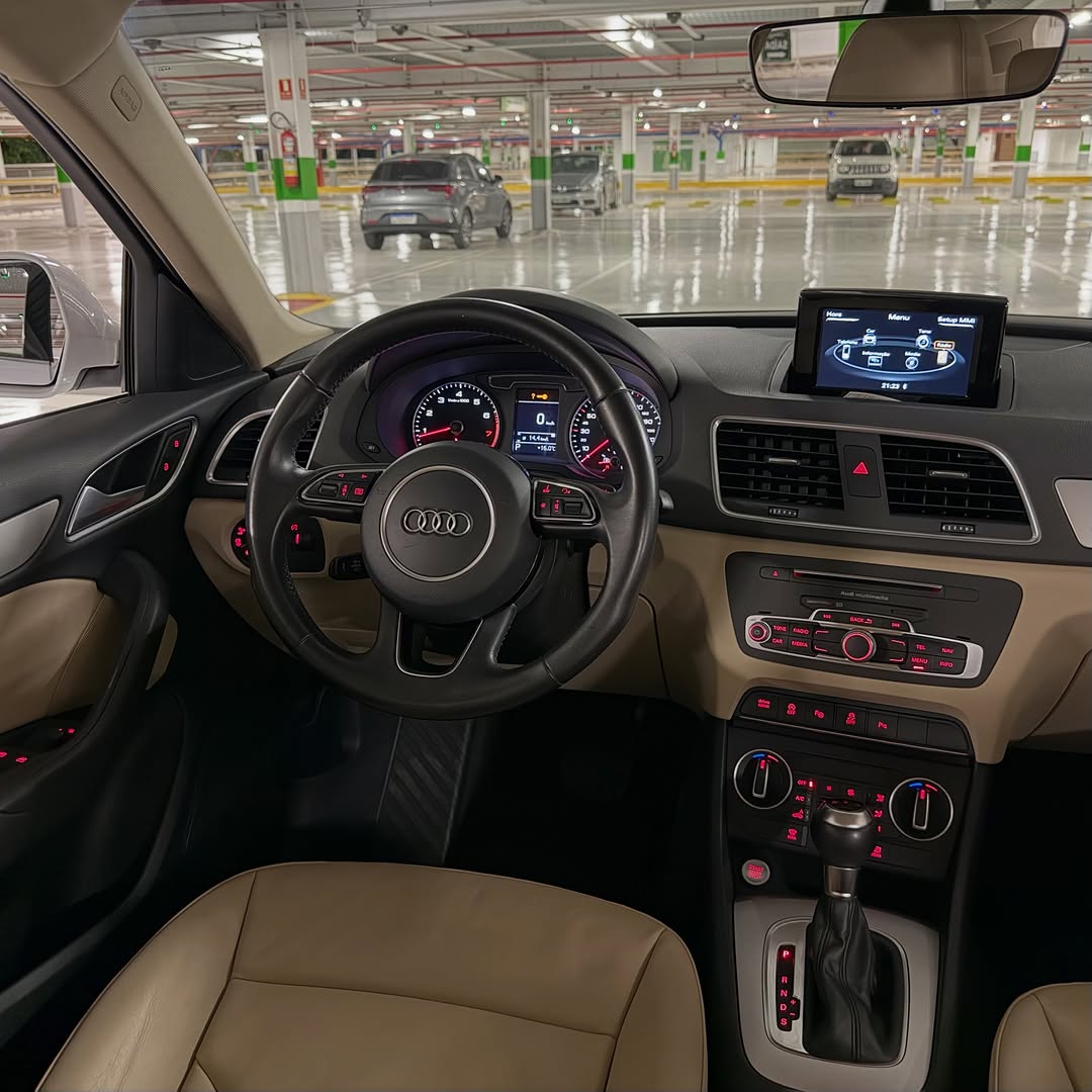 AUDI Q3 AMBIENTE PLUS - Imagem 8
