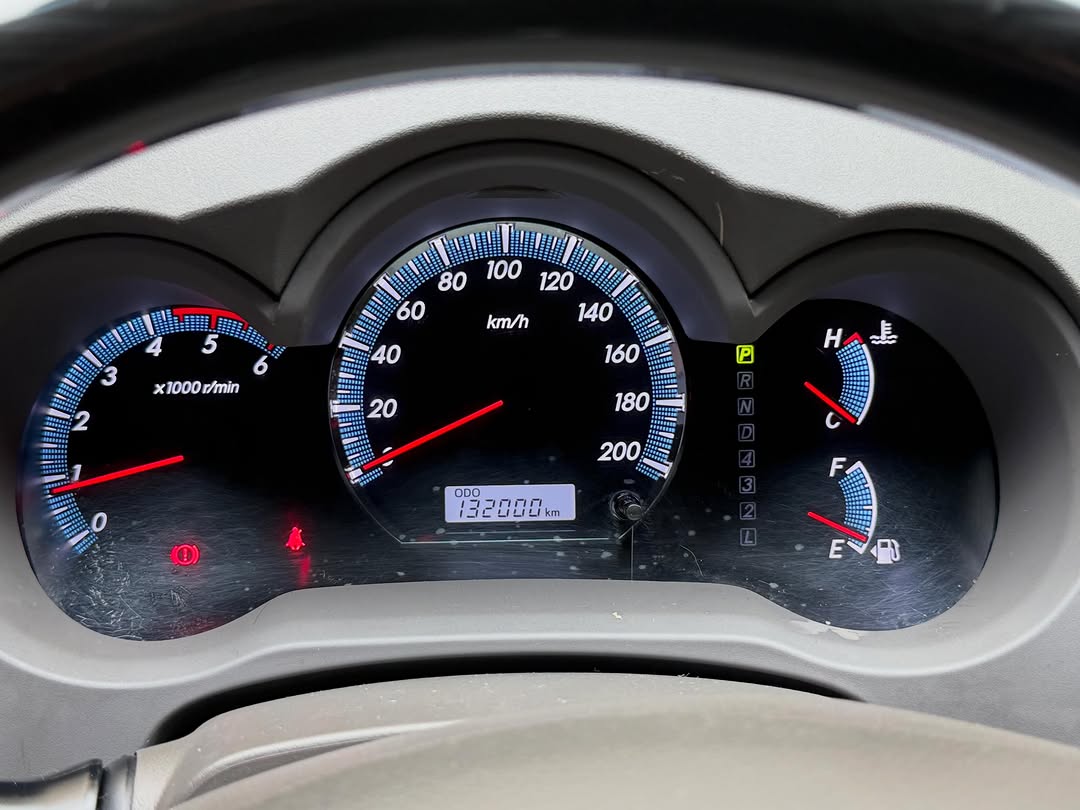 TOYOTA HILUX SW4 SRV 4X4 - Imagem 7