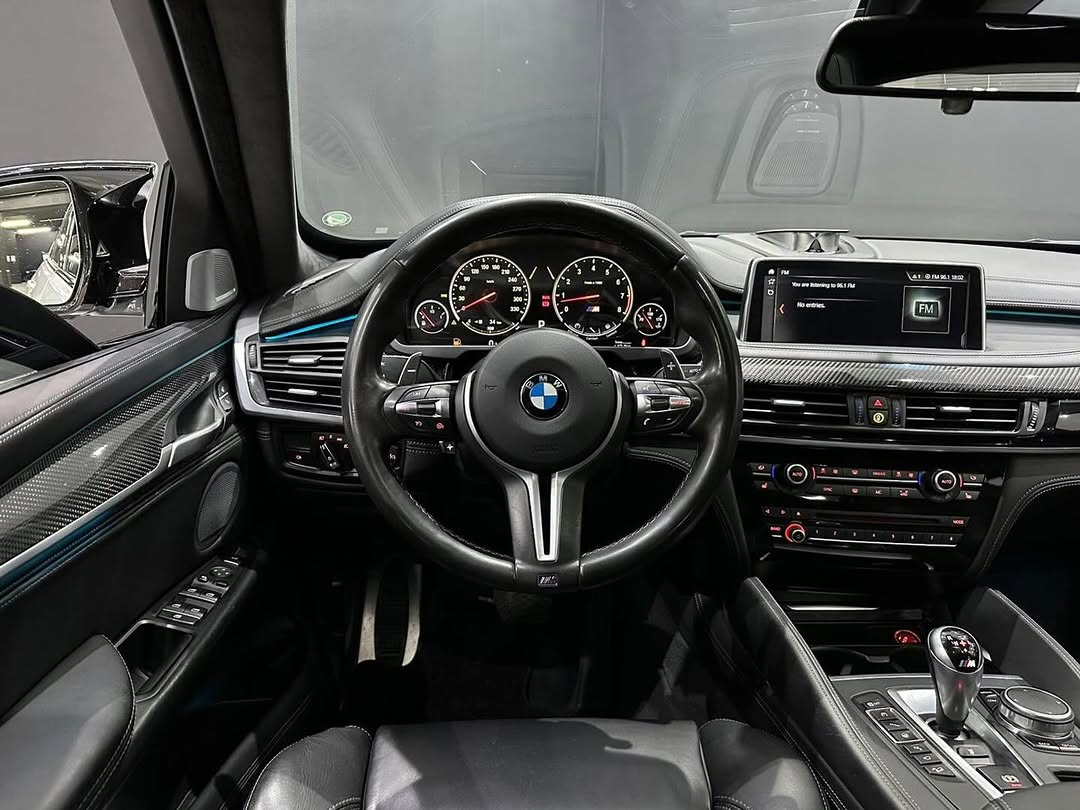 BMW X6 4.4 M 4X4 COUPÉ V8 32V BI-TURBO GASOLINA - Imagem 8