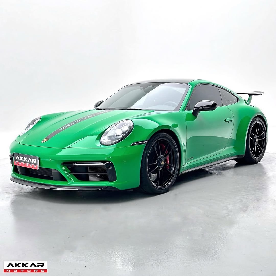 PORSCHE 911 CARRERA GTS - Imagem 1
