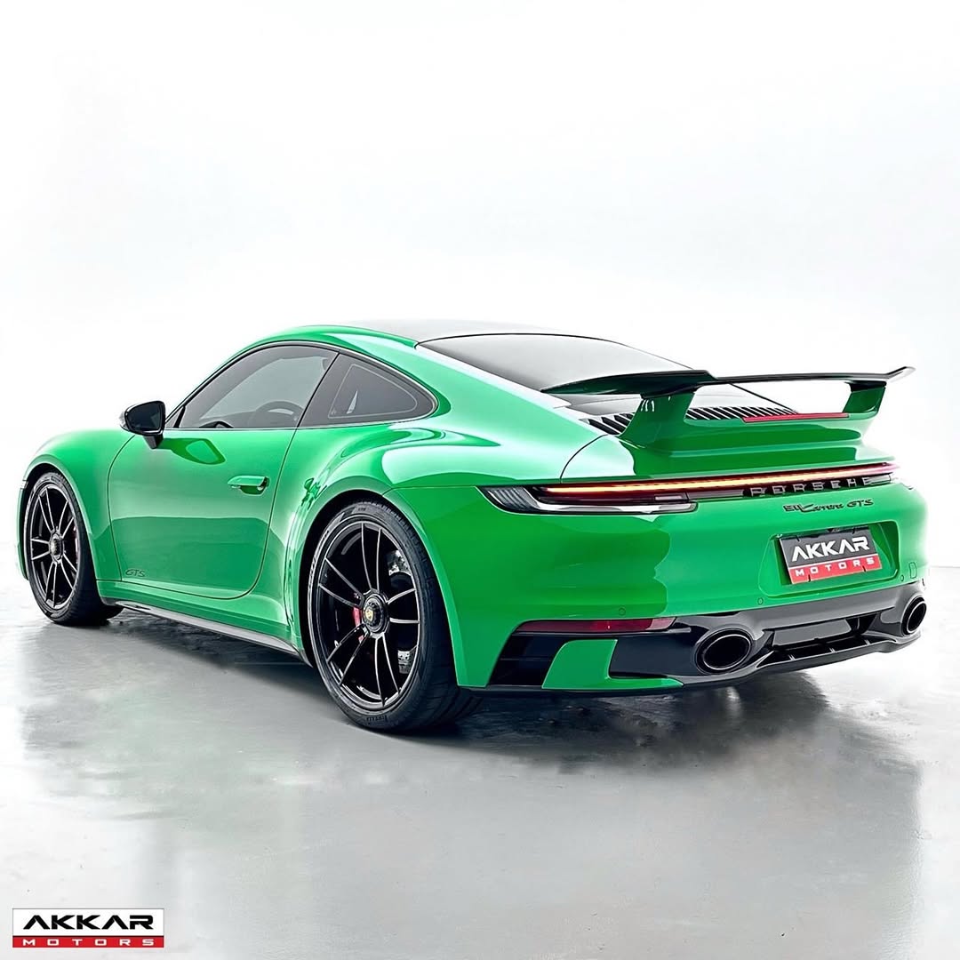 PORSCHE 911 CARRERA GTS - Imagem 4
