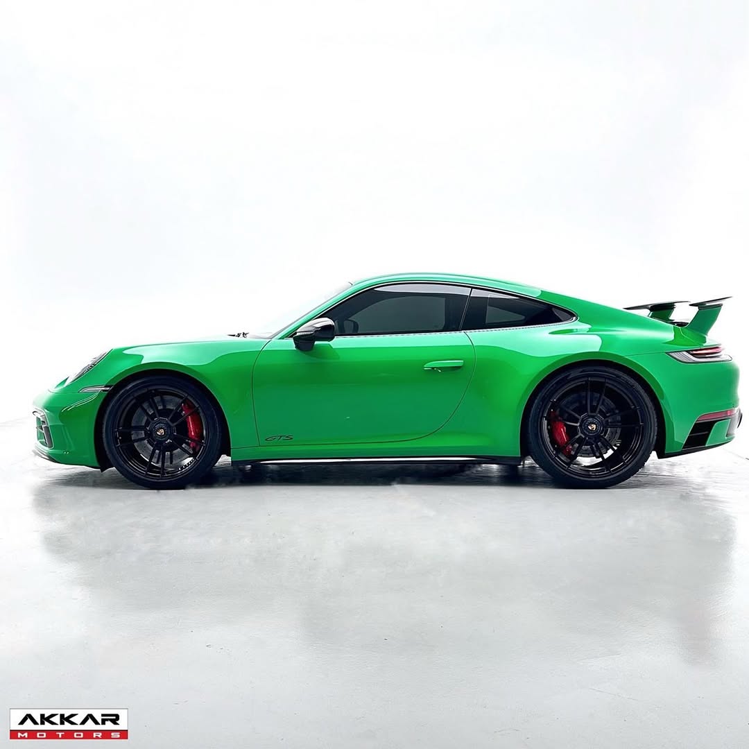 PORSCHE 911 CARRERA GTS - Imagem 5