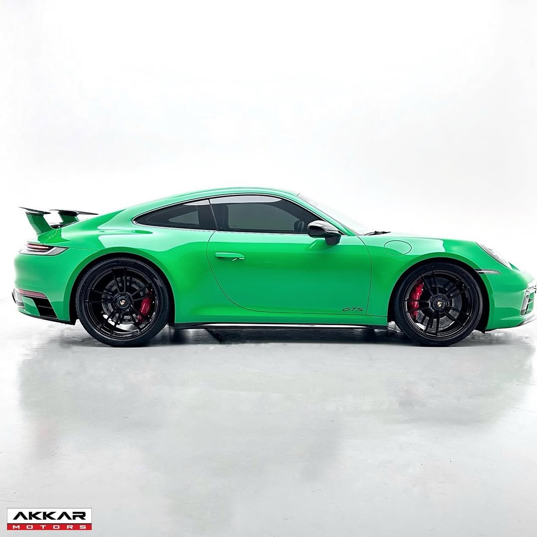 PORSCHE 911 CARRERA GTS - Imagem 6