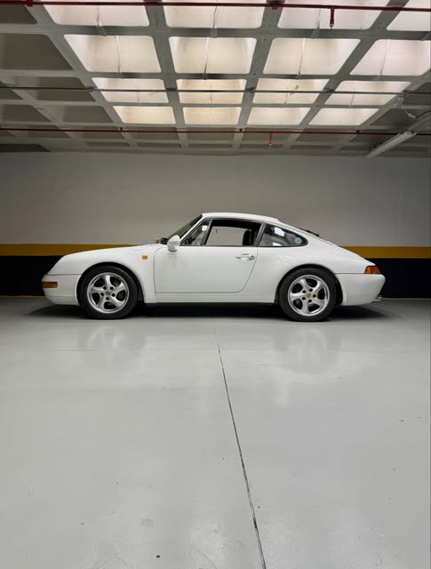 PORSCHE 911 CARRERA - Imagem 18