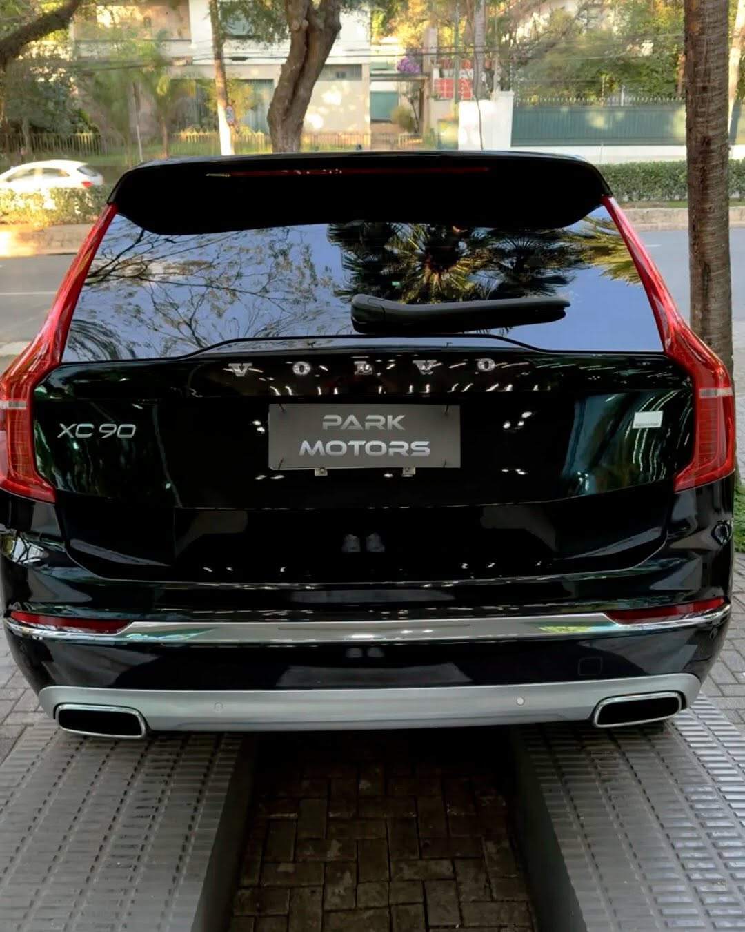 VOLVO XC90 T8 MOMENTUM AWD - Imagem 6