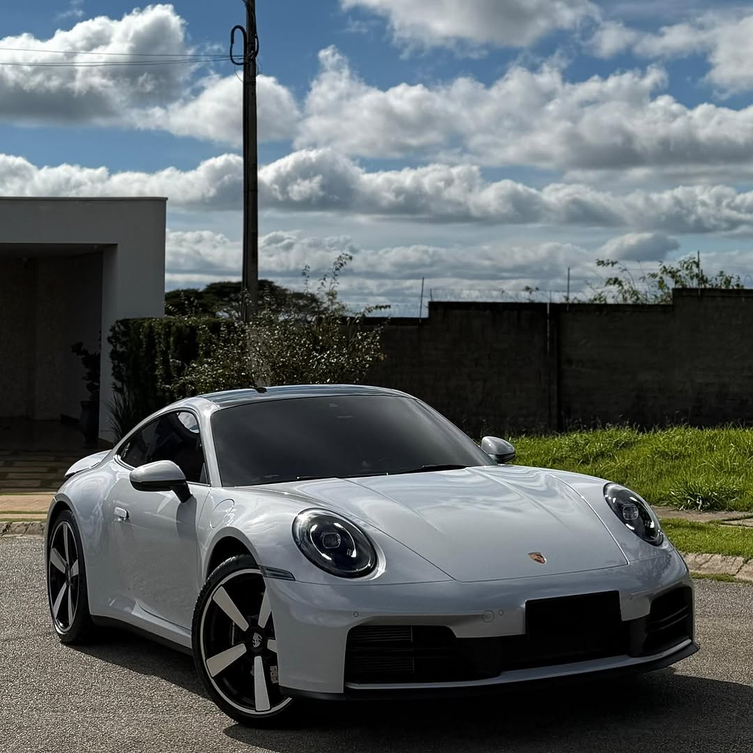 PORSCHE 911 CARRERA - Imagem 15