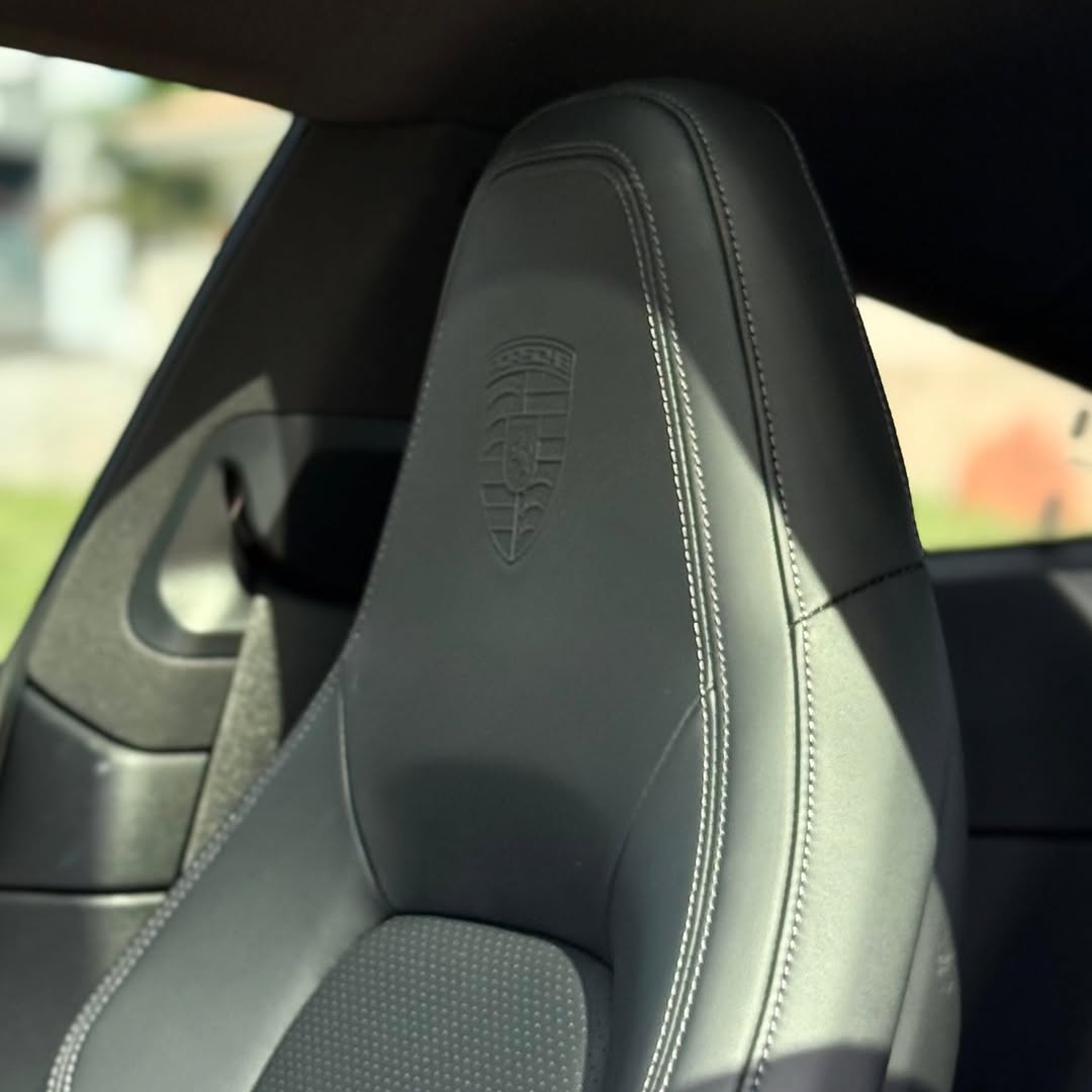 PORSCHE 911 CARRERA - Imagem 4