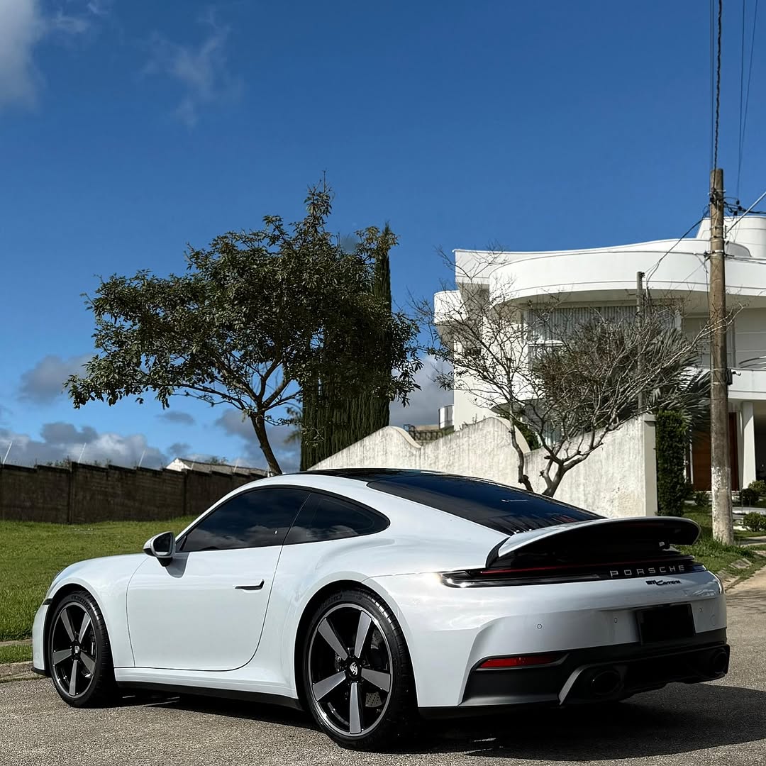 PORSCHE 911 CARRERA - Imagem 7