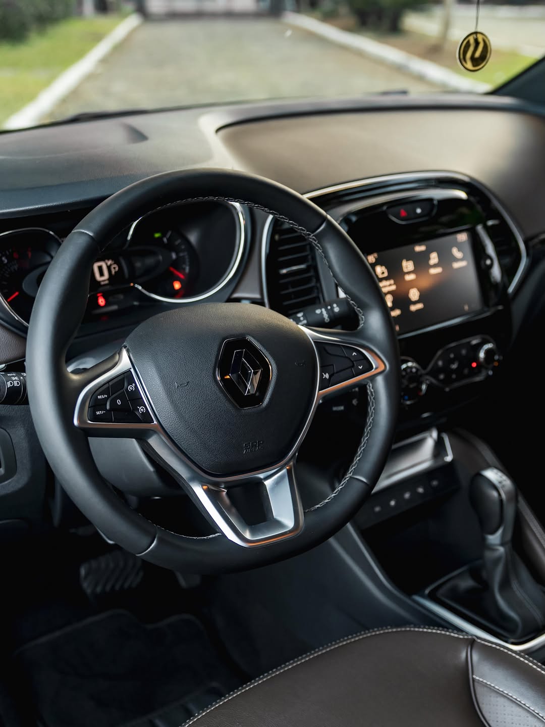 RENAULT CAPTUR ICONIC - Imagem 4