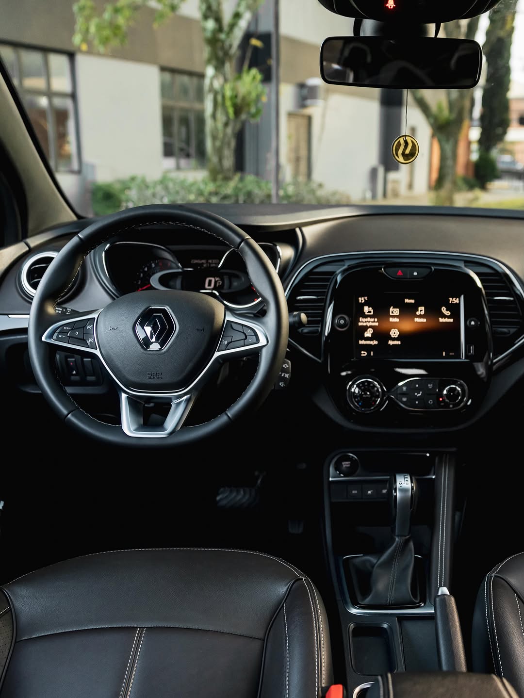 RENAULT CAPTUR ICONIC - Imagem 5