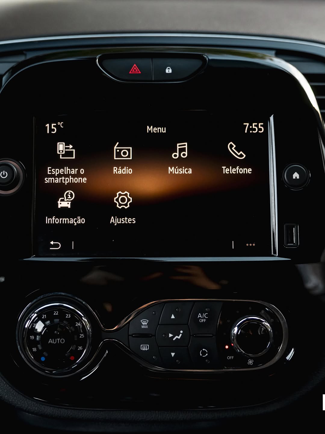 RENAULT CAPTUR ICONIC - Imagem 8