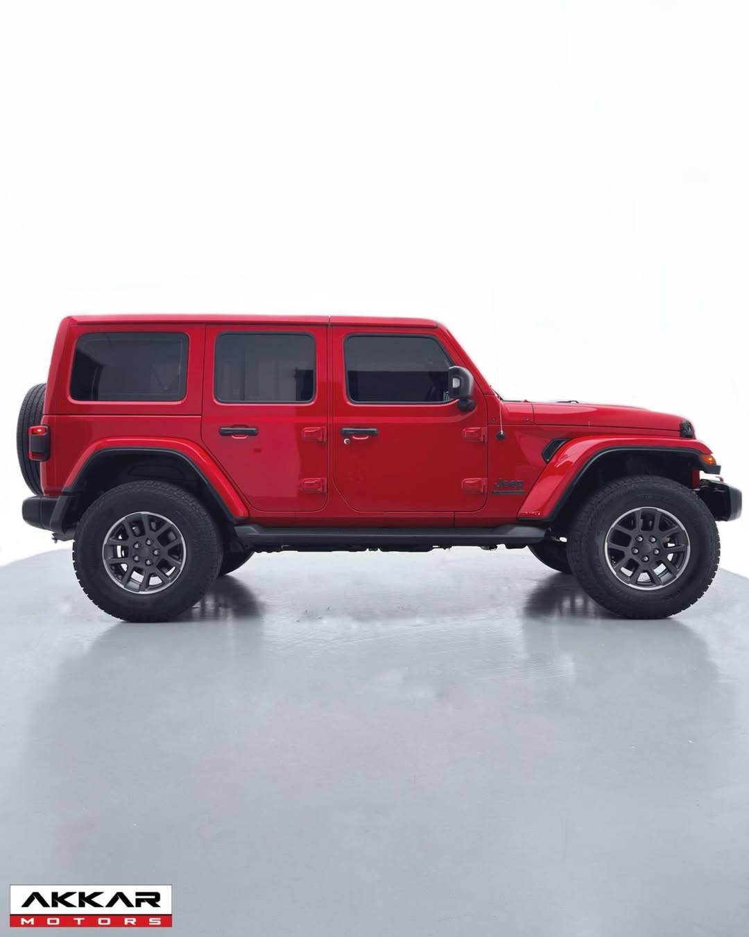JEEP WRANGLER UNLIMITED OVERLAND - Imagem 9