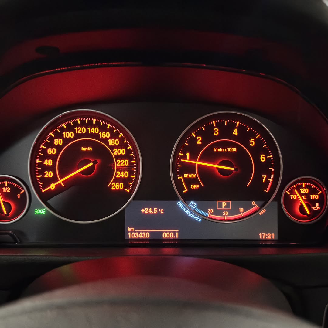 BMW 320I SPORT 16V TURBO - Imagem 10