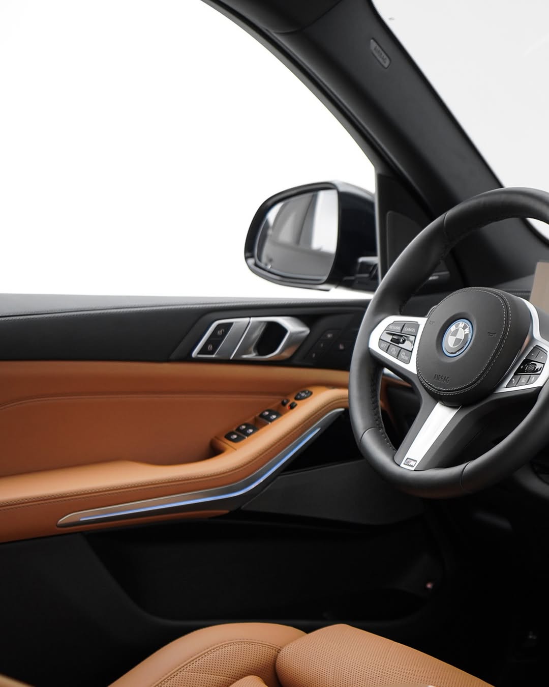 BMW X5 XDRIVE50E - Imagem 4