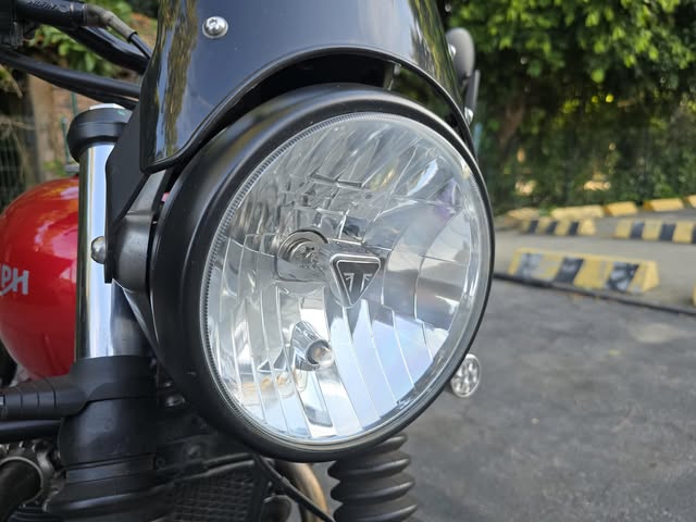 TRIUMPH STREET TWIN - Imagem 15