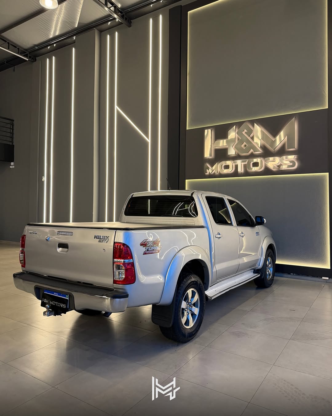 TOYOTA HILUX SRV 4X4 DIESEL AUT. - Imagem 2