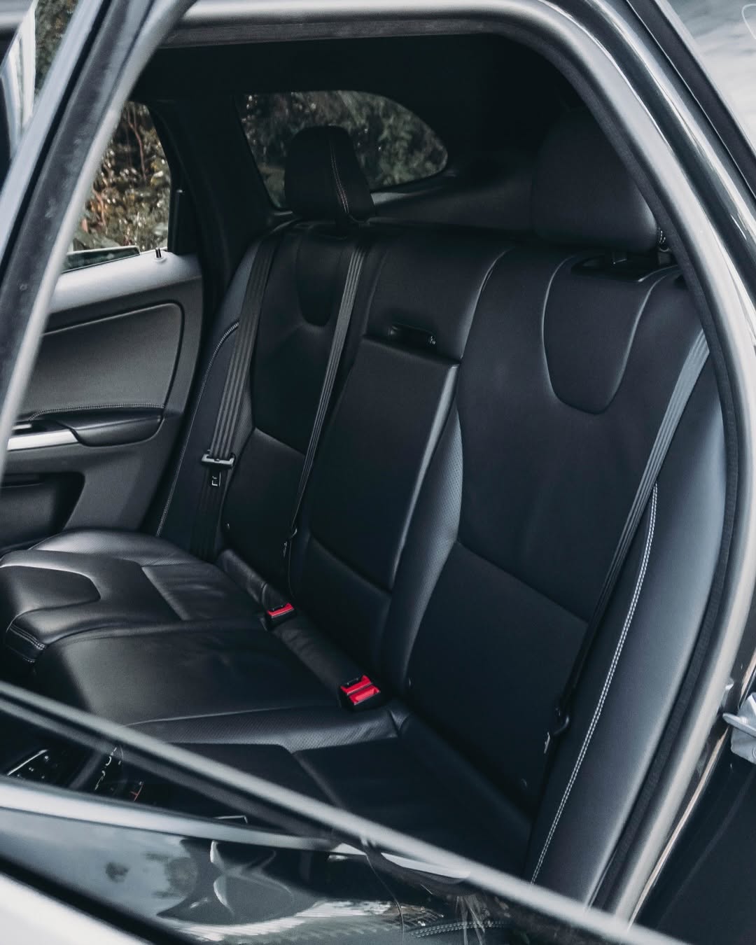 VOLVO XC60 R-DESIGN T5 2.0 TURBO - Imagem 8
