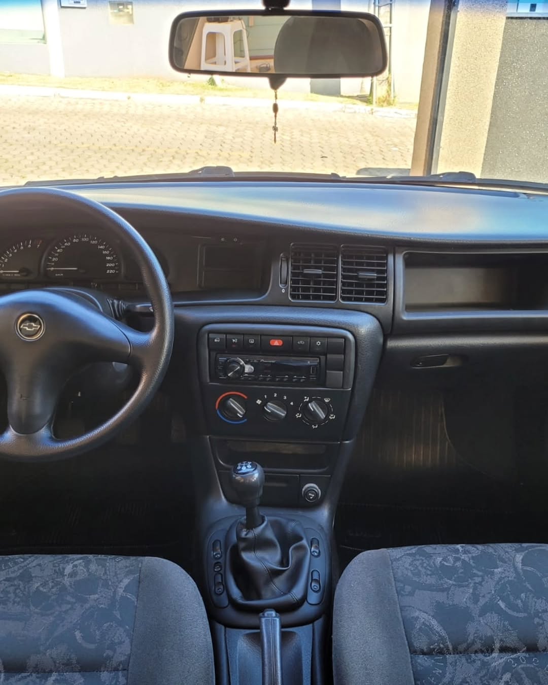 GM VECTRA MILENIUM - Imagem 9