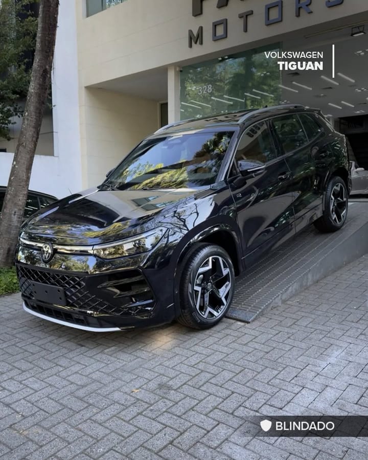 VOLKSWAGEN TIGUAN R-LINE