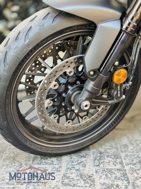 HONDA CB1000R BLACK EDITION - Imagem 12