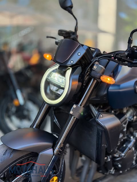 HONDA CB1000R BLACK EDITION - Imagem 13