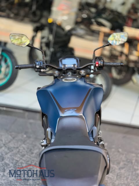 HONDA CB1000R BLACK EDITION - Imagem 6