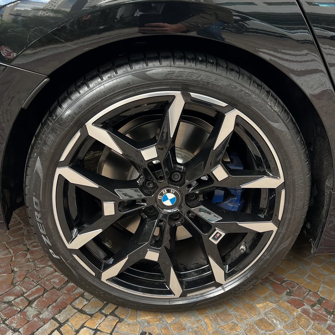 BMW 320I M SPORT - Imagem 10