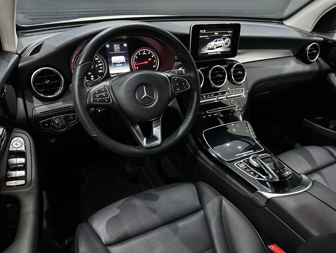 MERCEDES-BENZ GLC 250 2.0 CGI GASOLINA HIGWAY 4MATIC 9G-TRONIC BLINDADO - Imagem 5